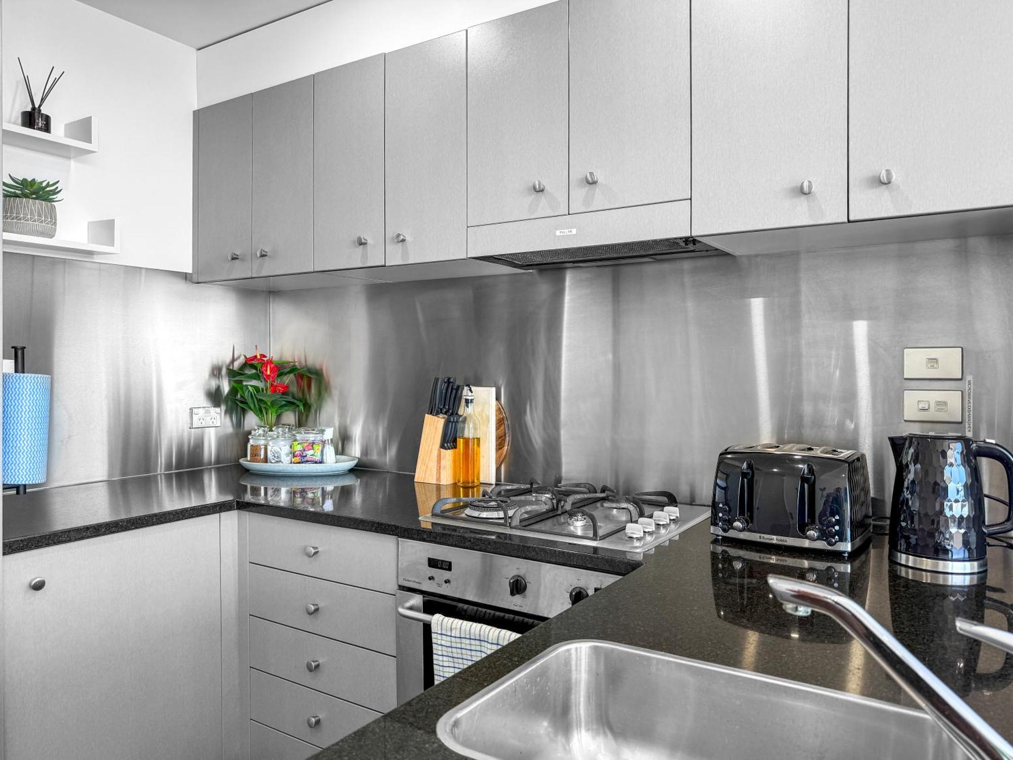 Le Mirage- Stylish, Central Apartment With Pools, Sauna, More Auckland Exterior photo